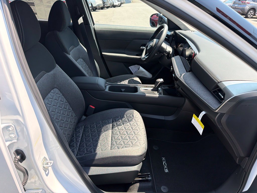 New 2026 Nissan Kicks SV w/ SV Premium Package AWD/4WD image 29