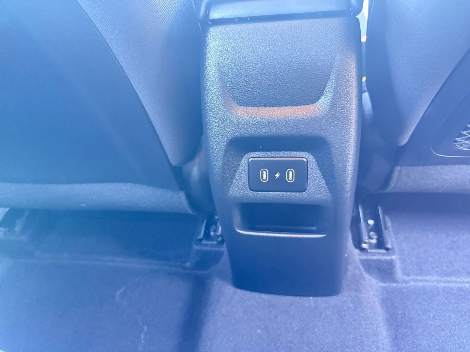 Used 2025 Hyundai Venue SEL image 23