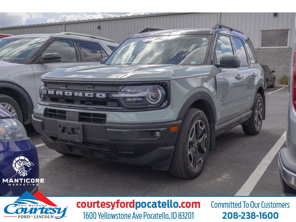 Used 2023 Ford Bronco Sport Outer Banks w/ Tech Package AWD/4WD image 1