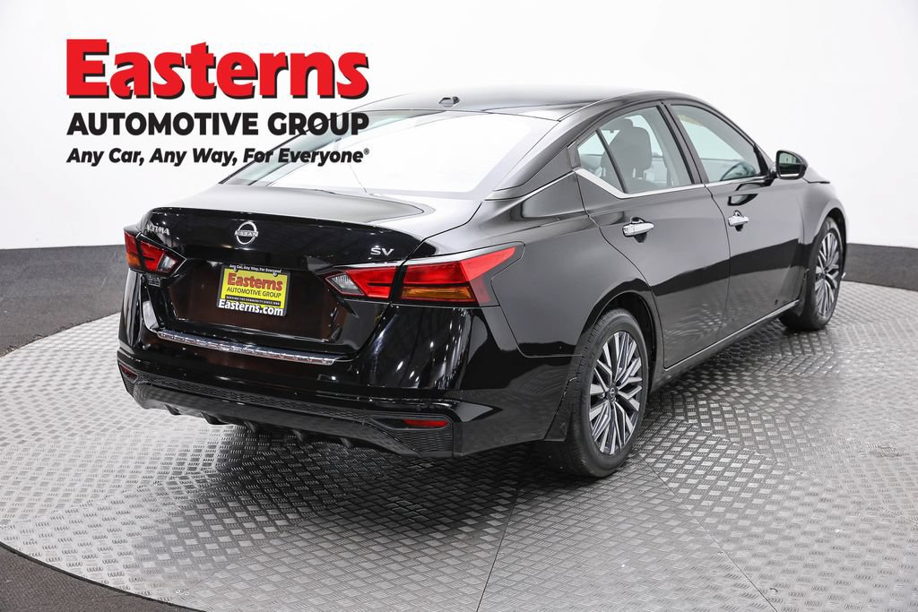 Used 2023 Nissan Altima 2.5 SV FWD image 5