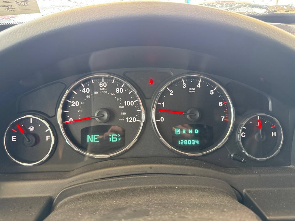 Used 2010 Jeep Liberty Limited AWD/4WD image 21