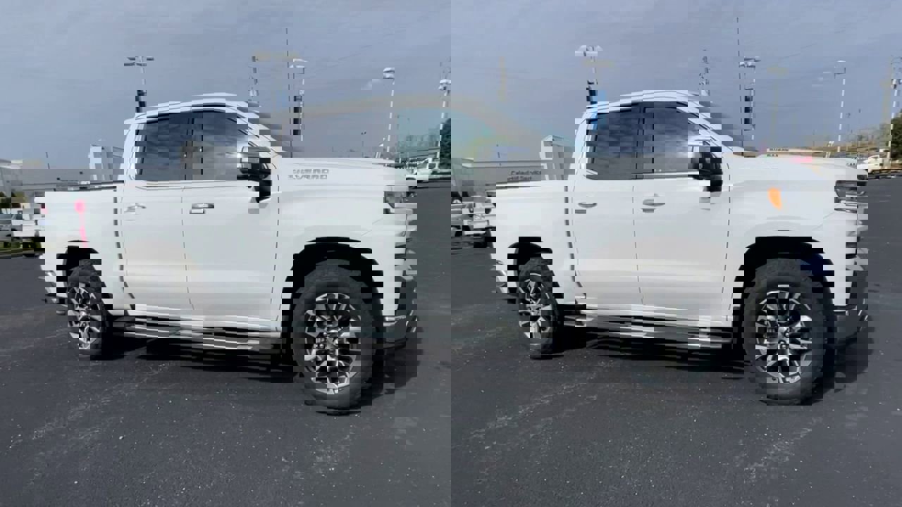 Used 2021 Chevrolet Silverado 1500 LTZ w/ Technology Package image 2