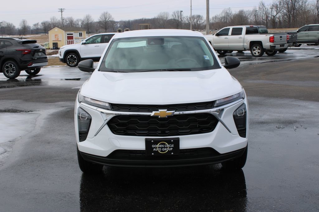New 2026 Chevrolet Trax LS image 3