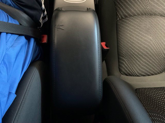 Used 2018 Dodge Journey SE w/ Connectivity Group FWD image 38