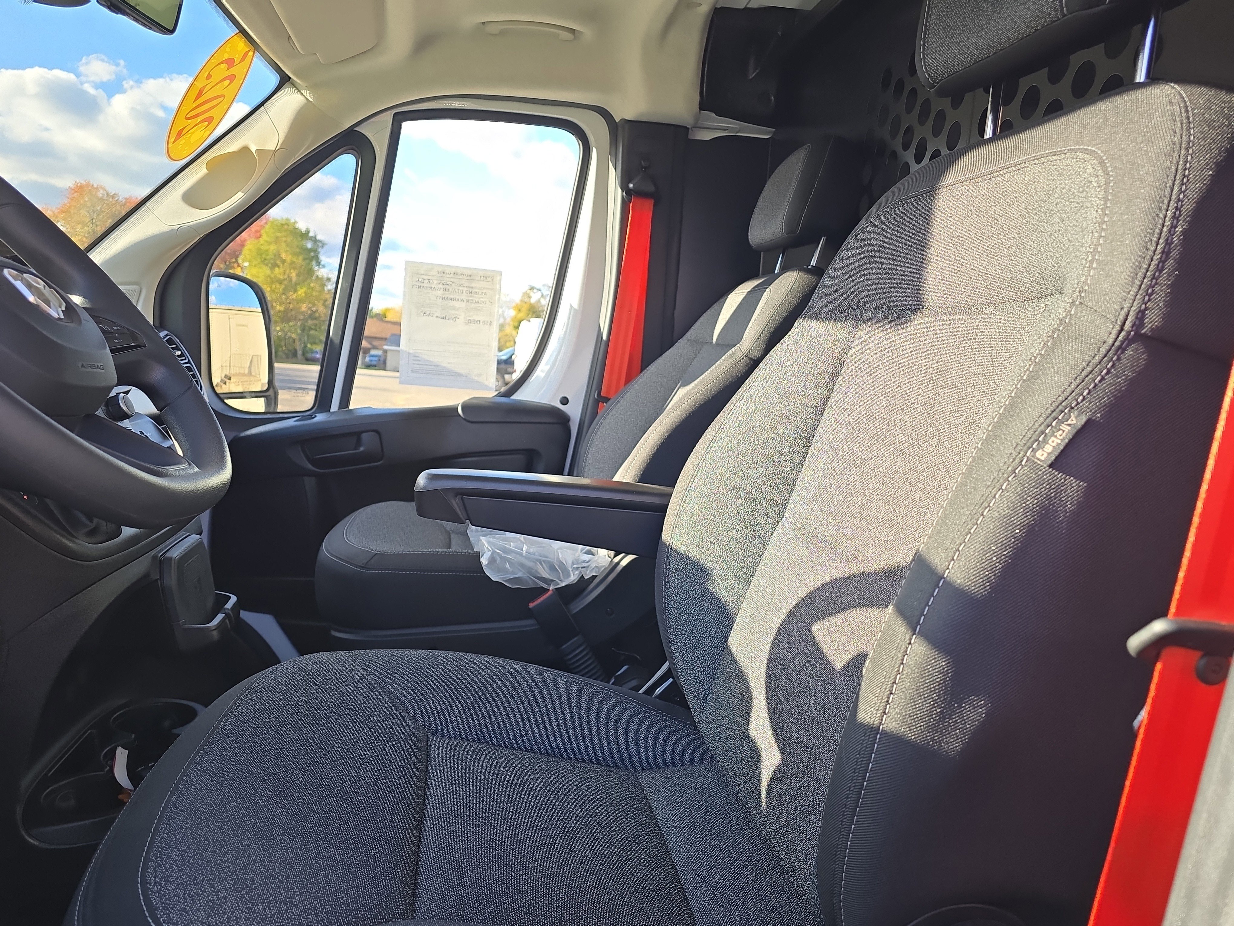 Used 2025 RAM ProMaster 2500 w/ Premium Convenience Group FWD image 12