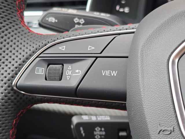 New 2026 Audi SQ8 Prestige image 18