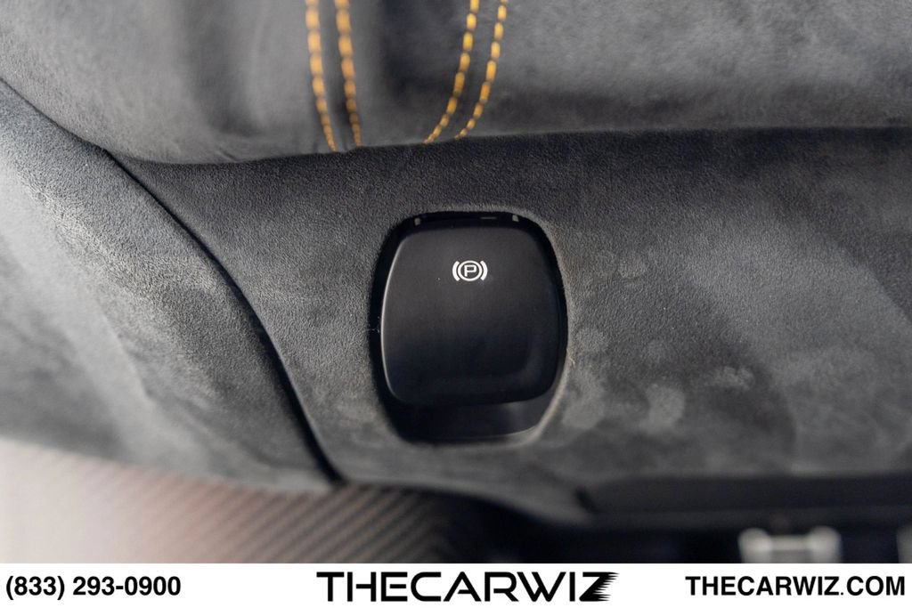 Used 2019 McLaren 600LT RWD image 73