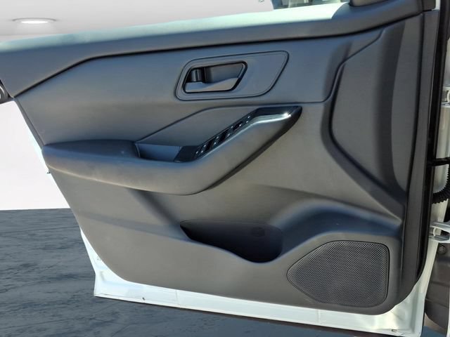 Used 2024 Nissan Rogue S FWD image 28