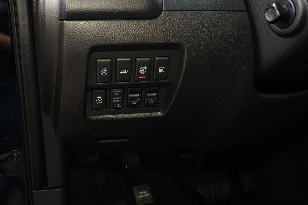 Used 2014 Nissan Murano LE w/ Platinum Edition Package image 24