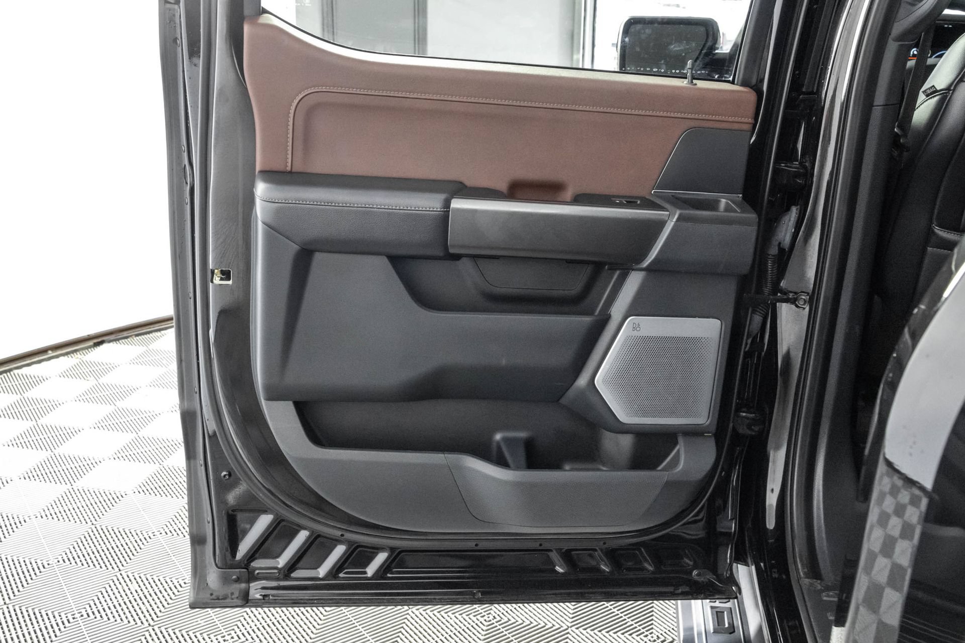 Used 2021 Ford F150 Lariat w/ Equipment Group 502A High AWD/4WD image 44
