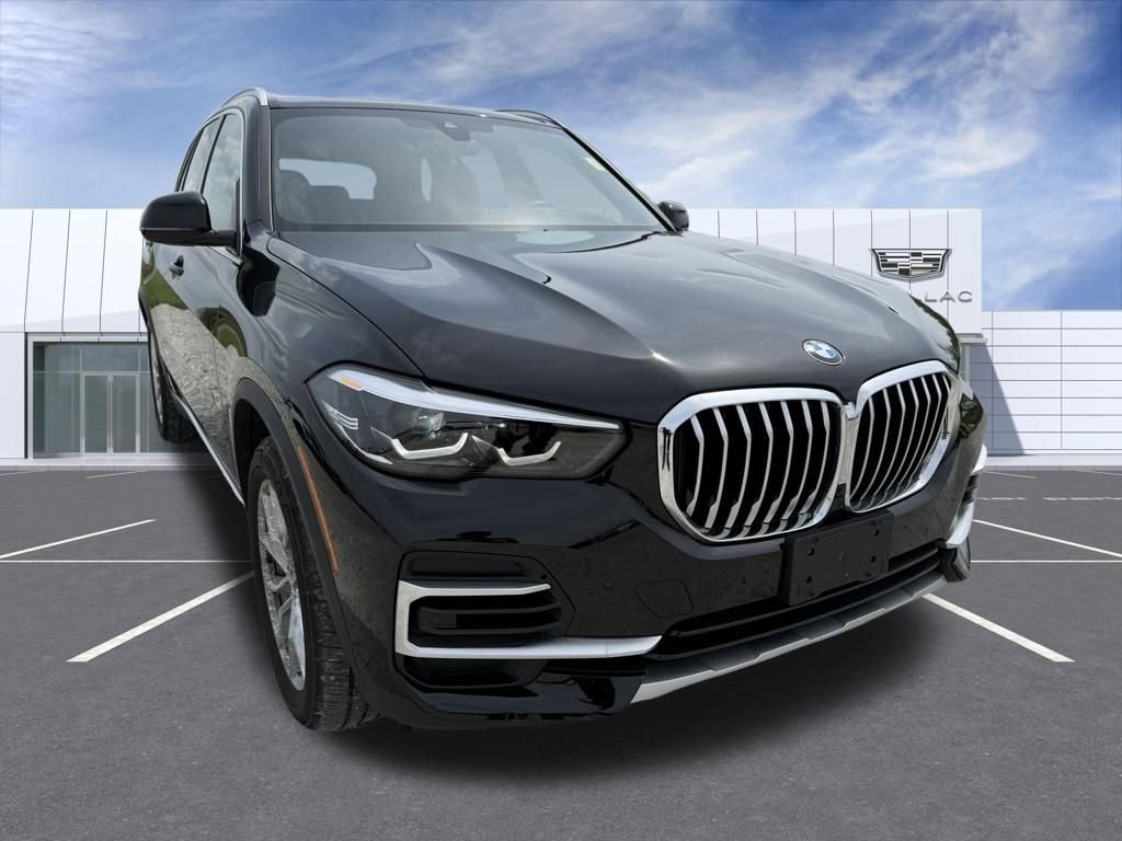 Used 2023 BMW X5 xDrive40i w/ Luxury Seating Package AWD/4WD image 1