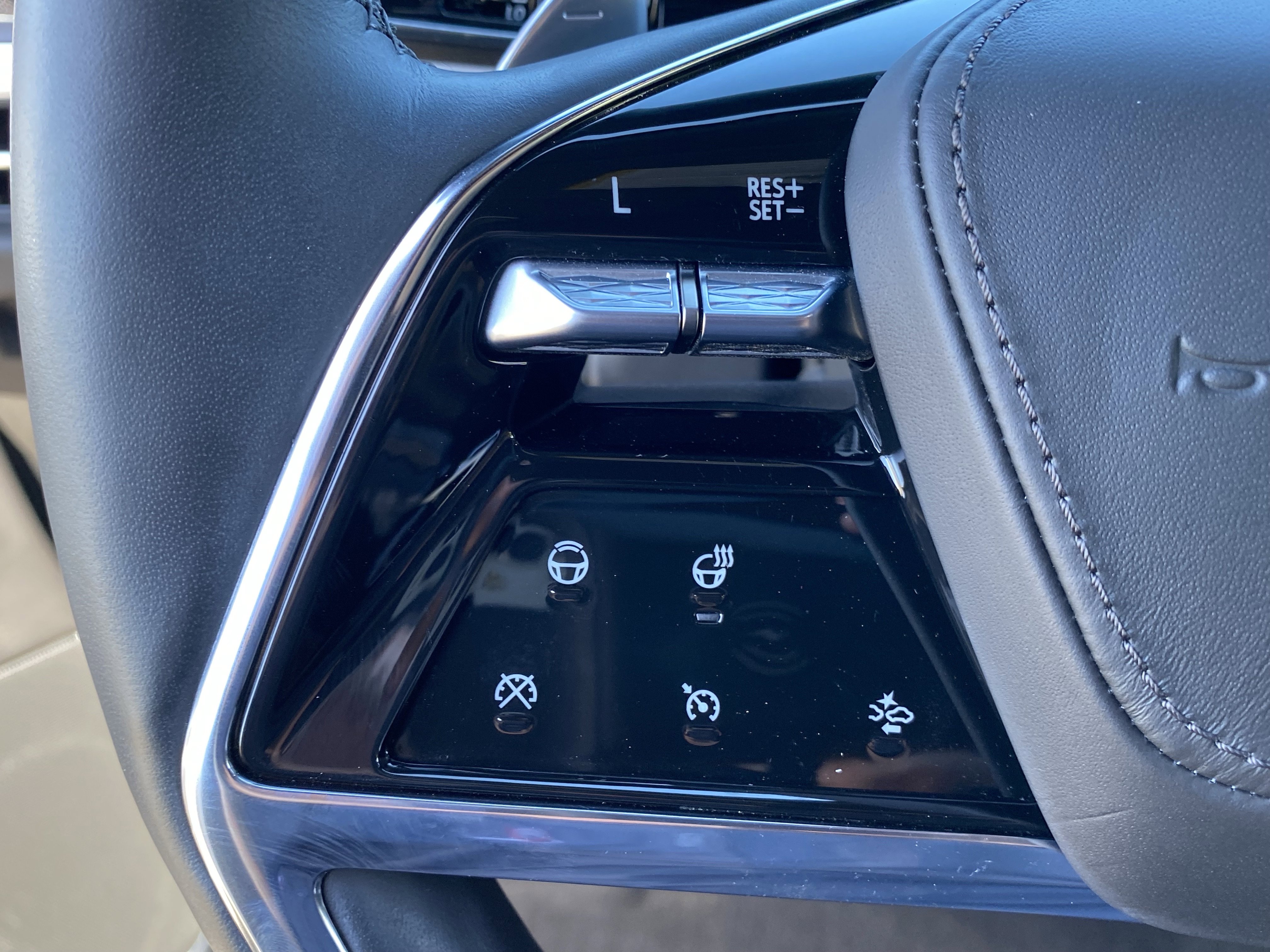 Used 2025 Cadillac Escalade Sport Platinum image 30