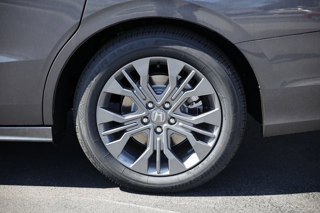 New 2026 Honda Odyssey Touring image 8