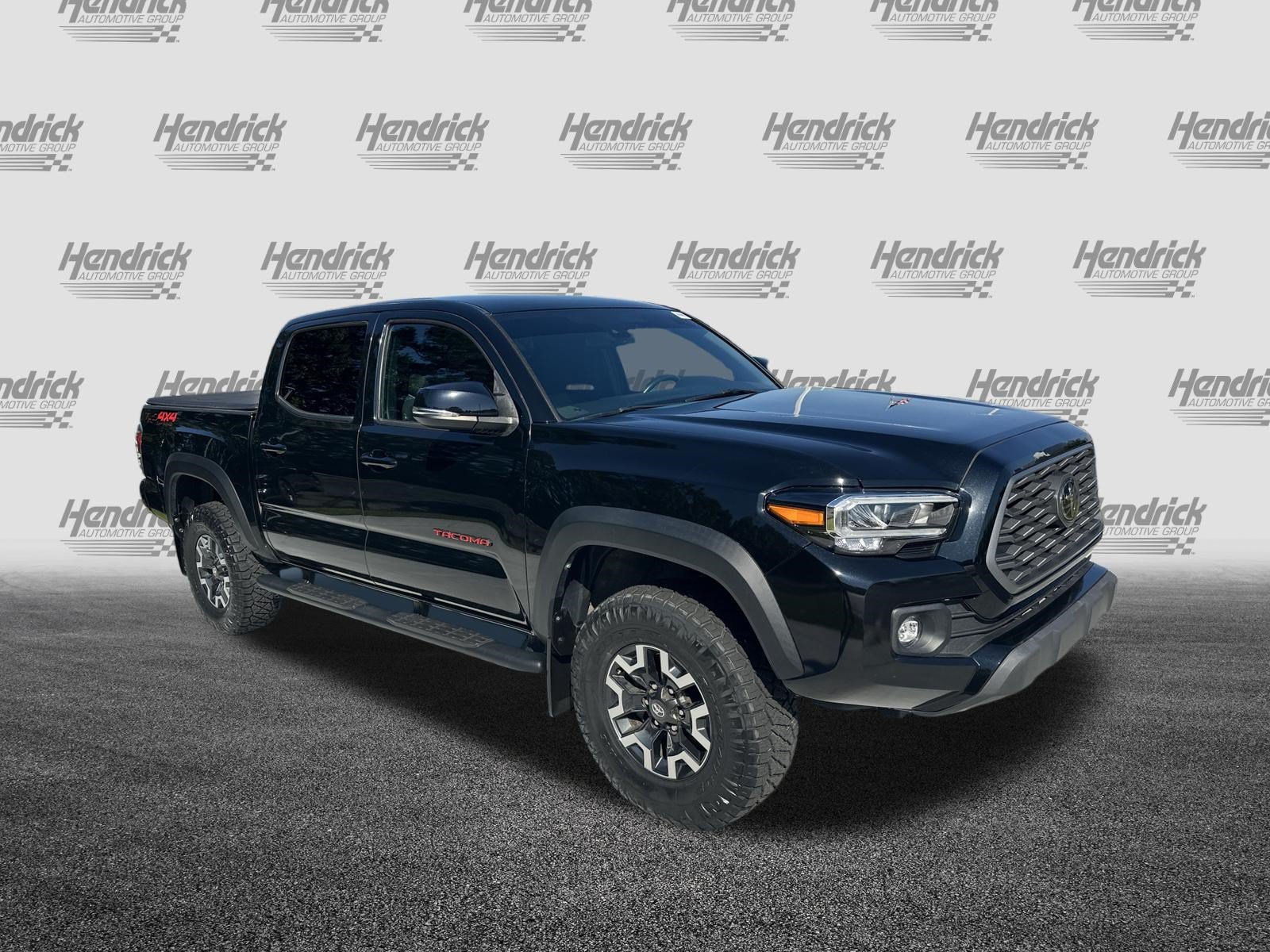 Certified 2022 Toyota Tacoma TRD Off-Road w/ Technology Package AWD/4WD image 2