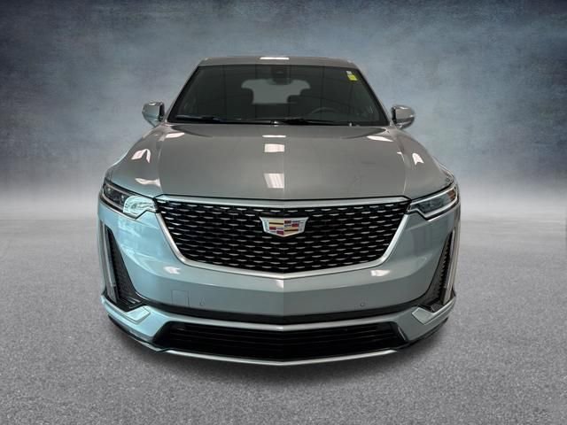 Used 2024 Cadillac XT6 Premium Luxury AWD/4WD image 3