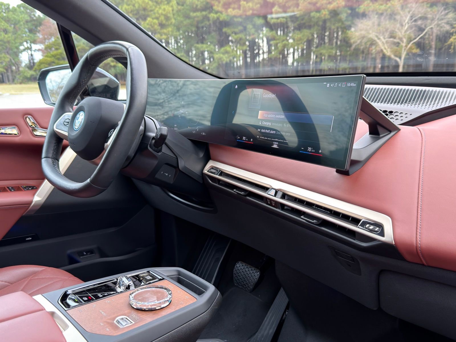 Used 2023 BMW iX xDrive50 w/ Premium Package image 21