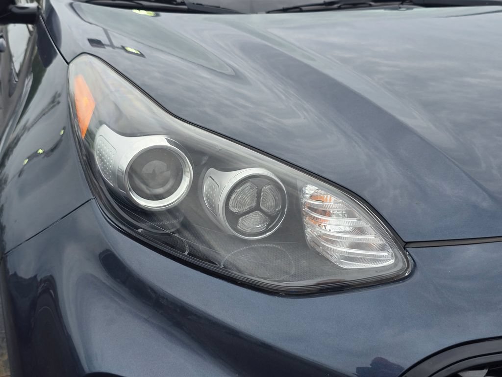 Used 2022 Kia Sportage Nightfall Edition FWD image 19