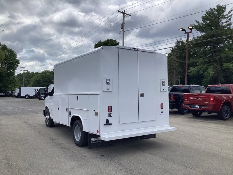 New 2026 Chevrolet Express 3500 w/ Power Convenience Package RWD image 5