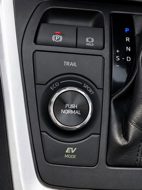 Used 2020 Toyota RAV4 XSE AWD/4WD image 27
