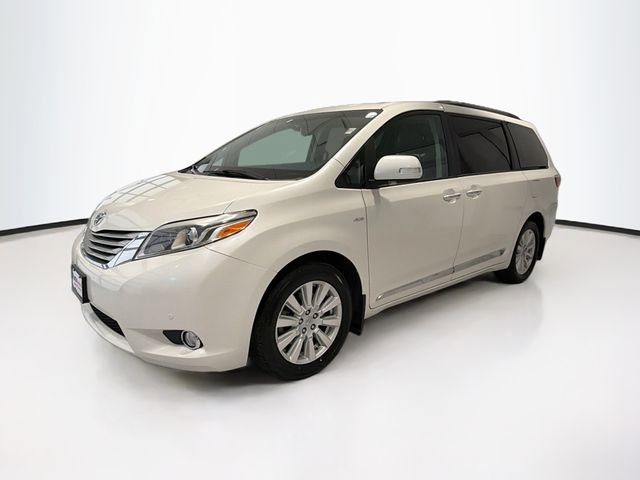 Used 2017 Toyota Sienna Limited Premium image 3