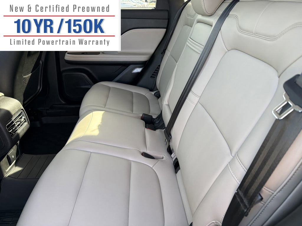 Used 2025 Lincoln Corsair FWD w/ Towing Package image 13