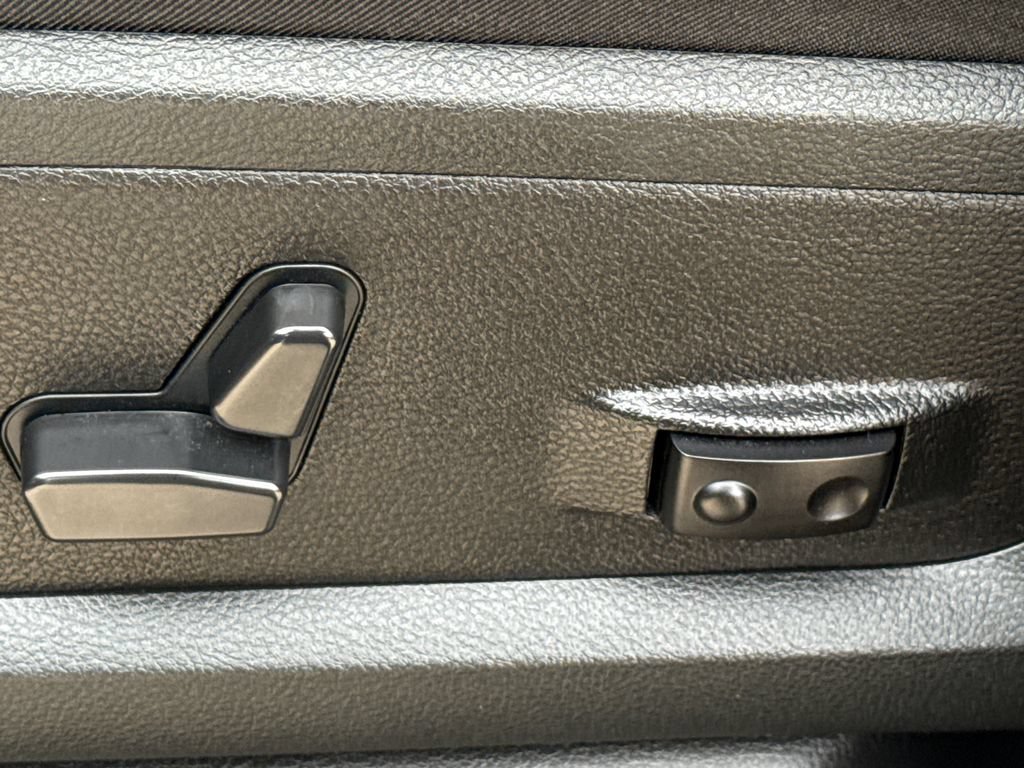 Used 2024 RAM 3500 Laramie w/ Sport Appearance Package AWD/4WD image 23