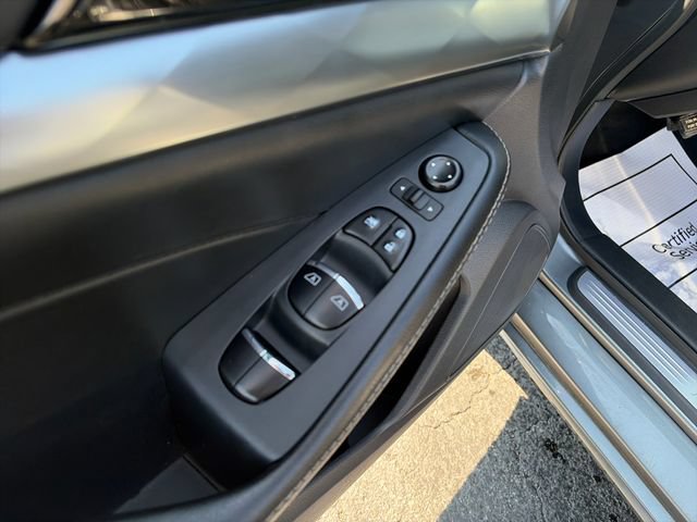 Used 2023 Nissan Maxima SL FWD image 11