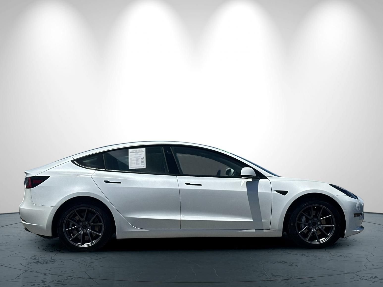 Used 2021 Tesla Model 3 Long Range AWD/4WD image 3