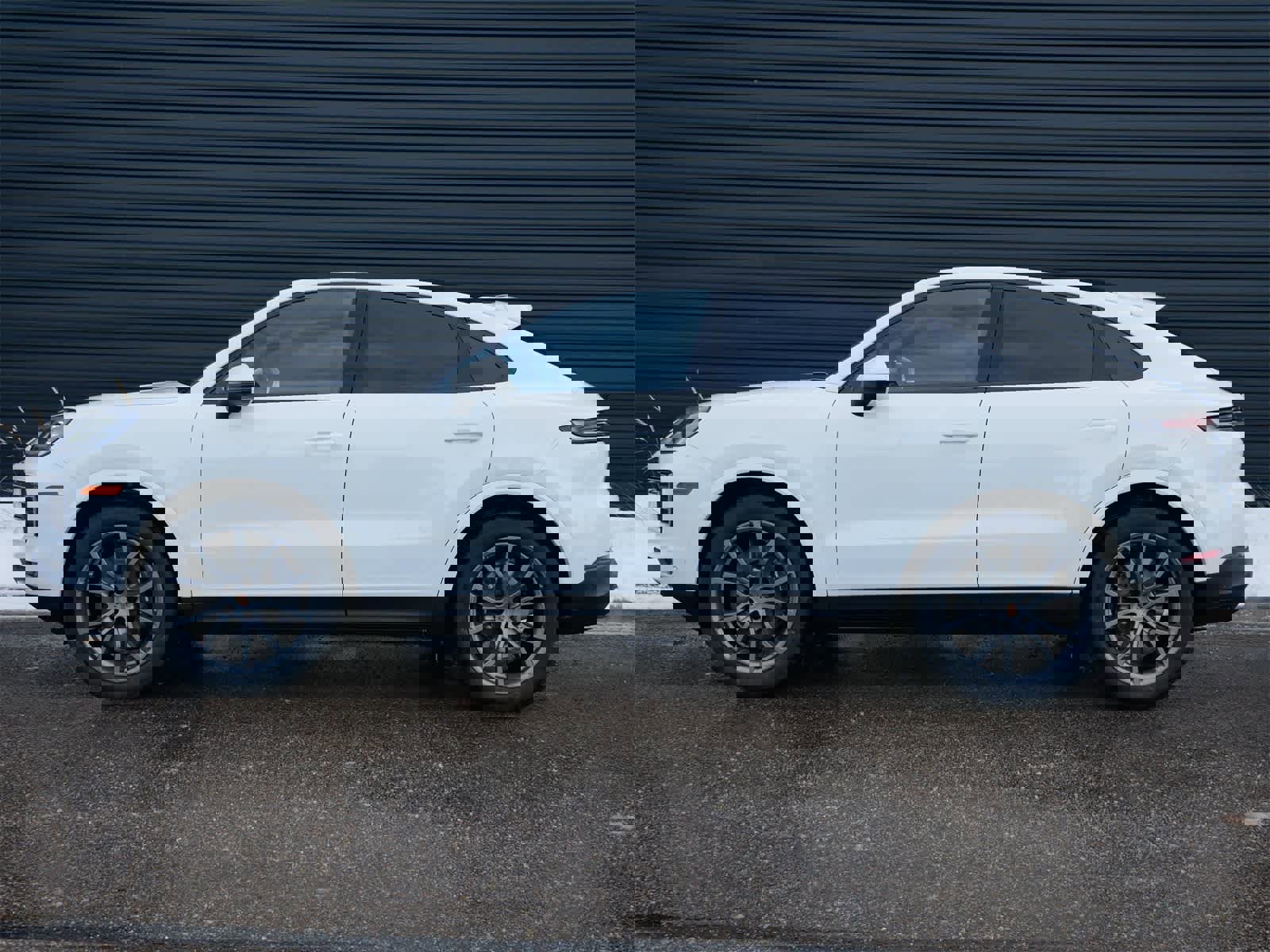 New 2026 Porsche Cayenne Coupe image 2