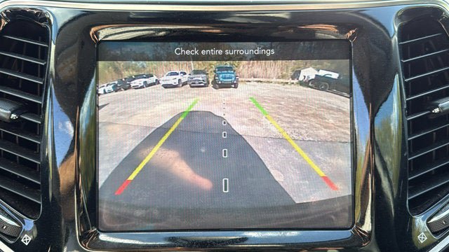 Used 2019 Jeep Cherokee Limited w/ Trailer Tow Group AWD/4WD image 20
