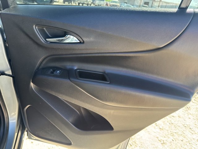 Used 2024 Chevrolet Equinox LT image 25