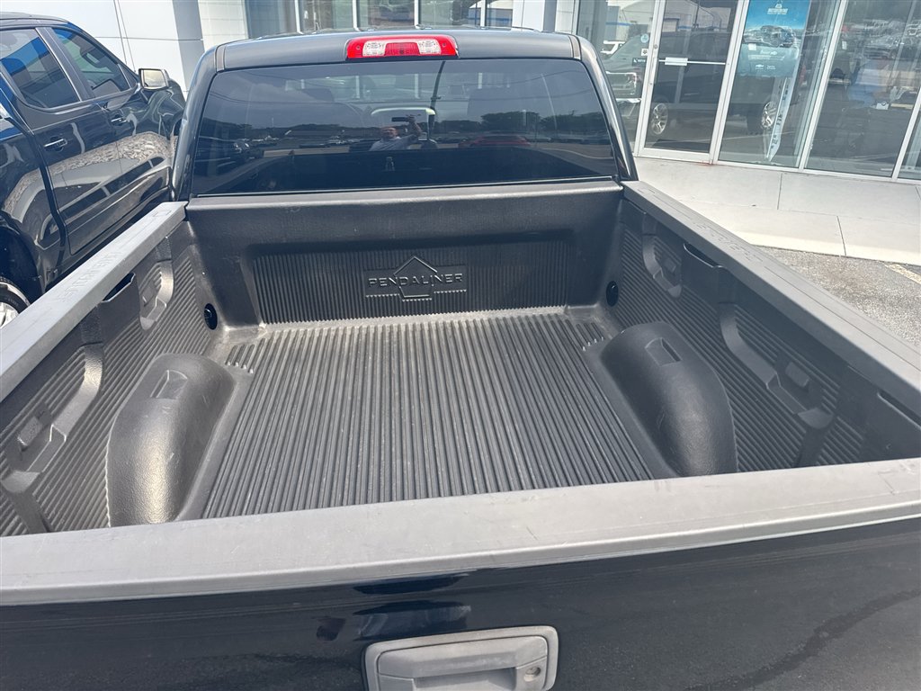 Used 2018 Chevrolet Silverado 1500 LT w/ All Star Edition RWD image 5