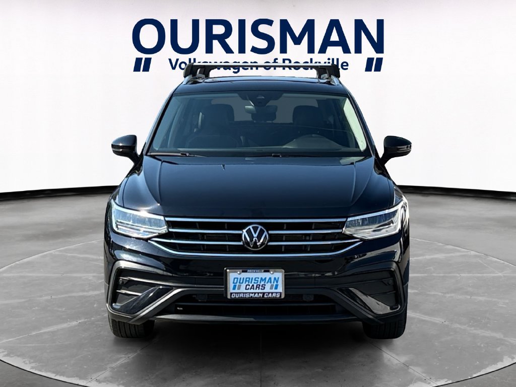 Used 2024 Volkswagen Tiguan SE AWD/4WD image 8