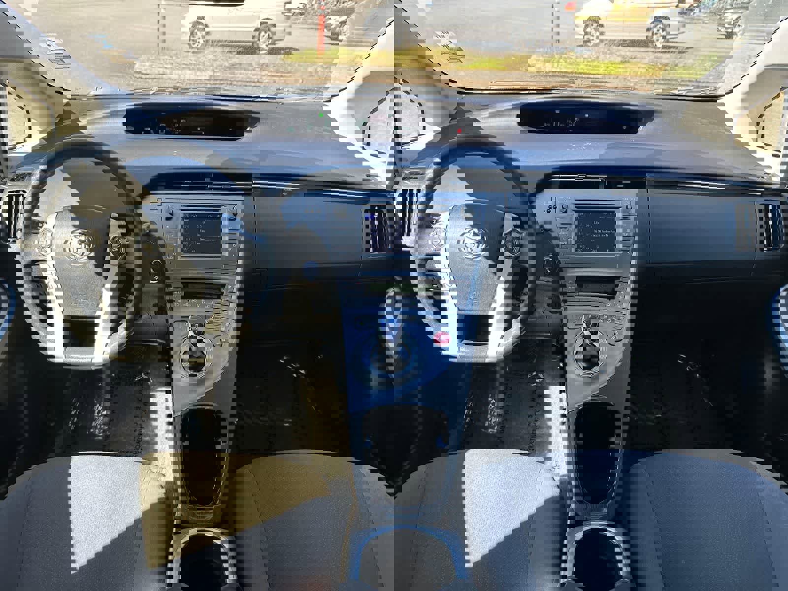 Used 2014 Toyota Prius Two image 9