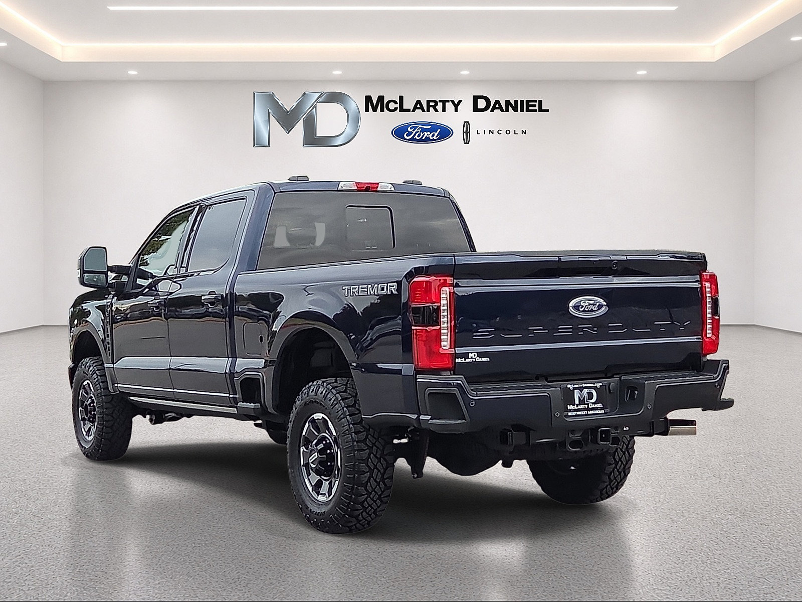 Certified 2024 Ford F350 Lariat w/ Tremor Off-Road Package AWD/4WD image 4