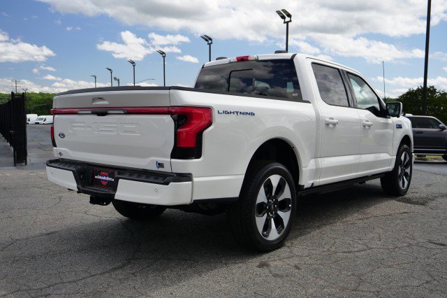Used 2024 Ford F150 Lightning Platinum AWD/4WD image 23