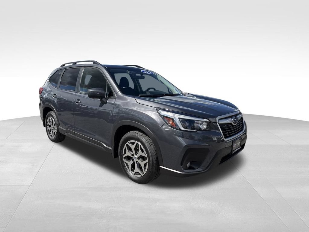 Used 2021 Subaru Forester Premium AWD/4WD image 3
