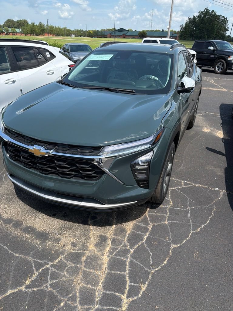 New 2026 Chevrolet Trax LT w/ LT Convenience Package