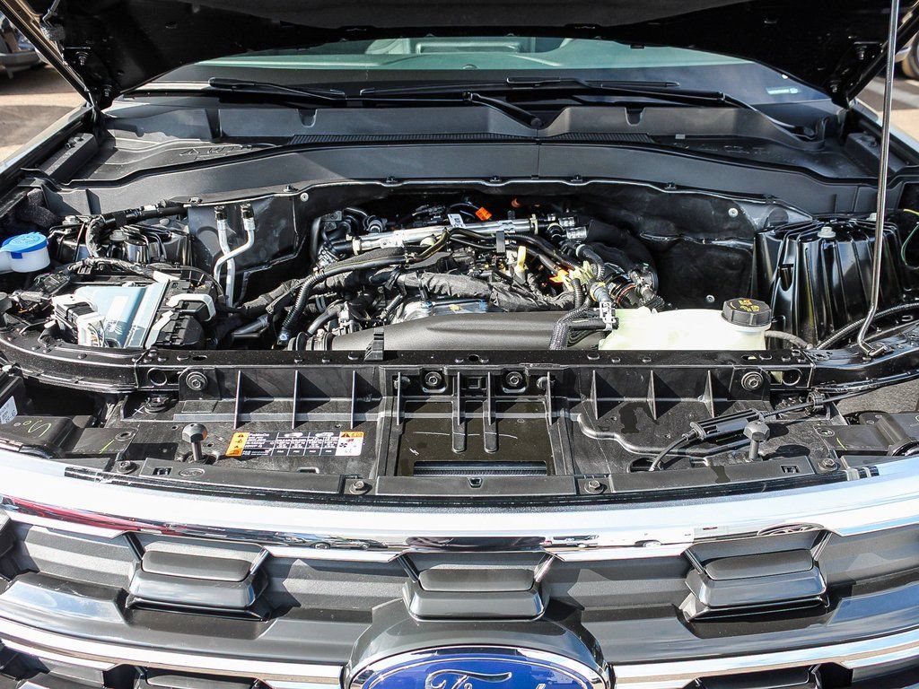New 2026 Ford Explorer Active RWD image 28