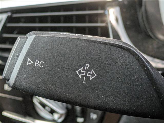 Used 2018 BMW 530e xDrive AWD/4WD image 12