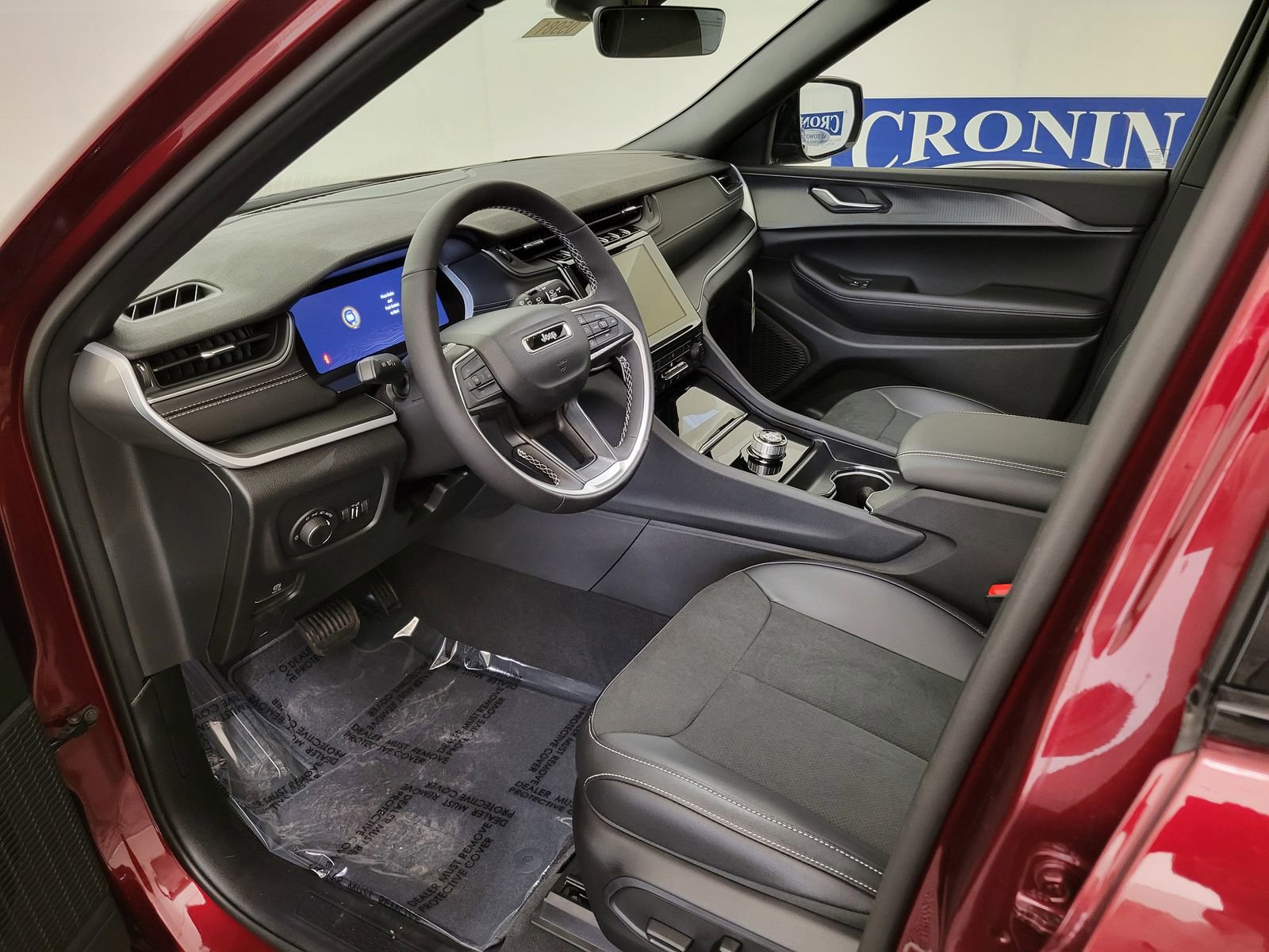 New 2025 Jeep Grand Cherokee L Altitude w/ Trailer Tow Package image 11