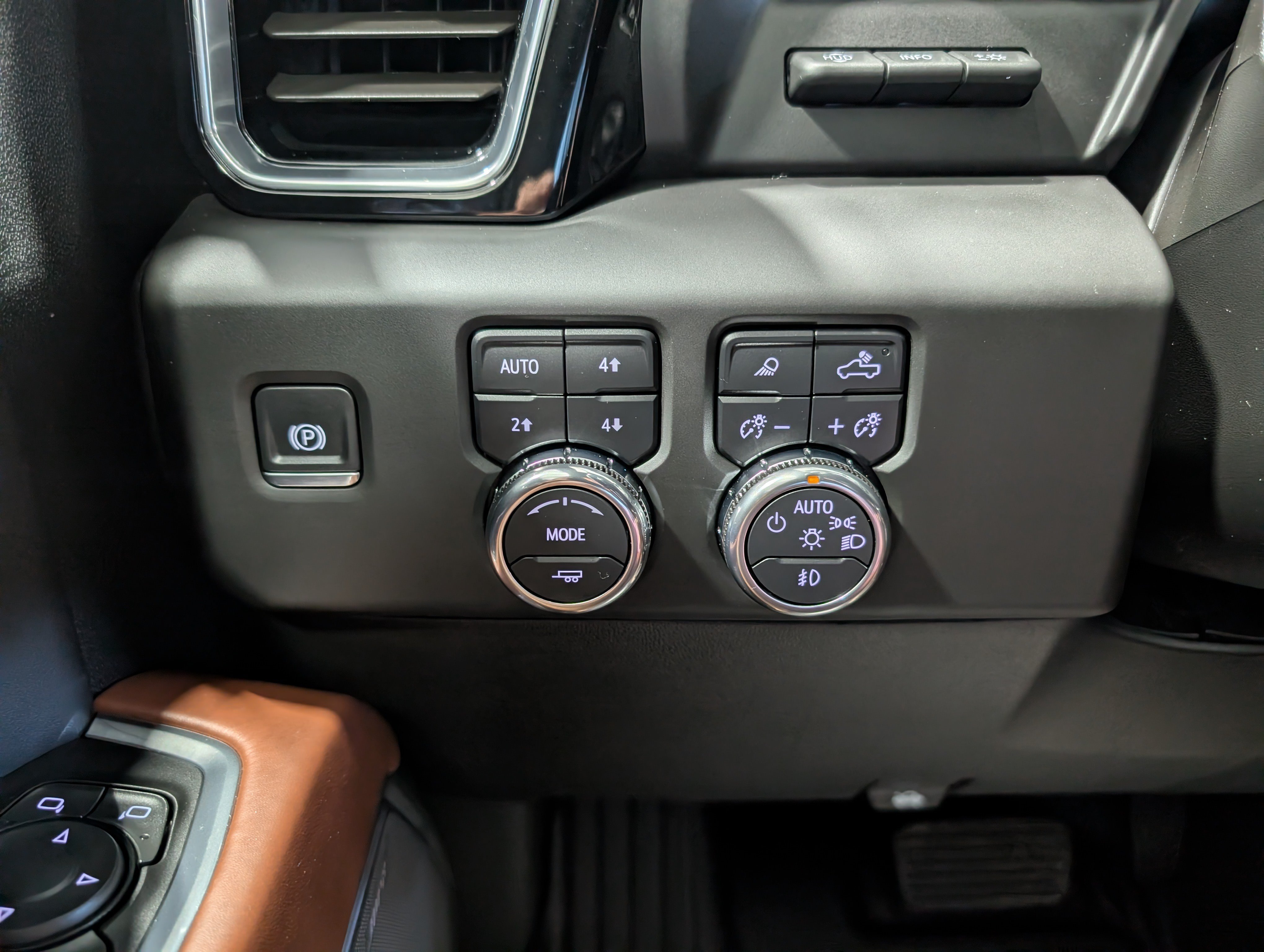 Used 2025 GMC Sierra 1500 Denali Ultimate AWD/4WD image 25