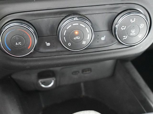 Used 2024 Chevrolet Trax RS w/ Driver Confidence Package image 32