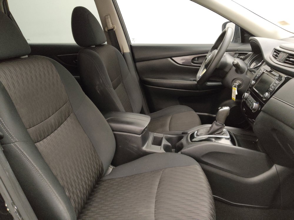 Used 2019 Nissan Rogue S FWD image 21