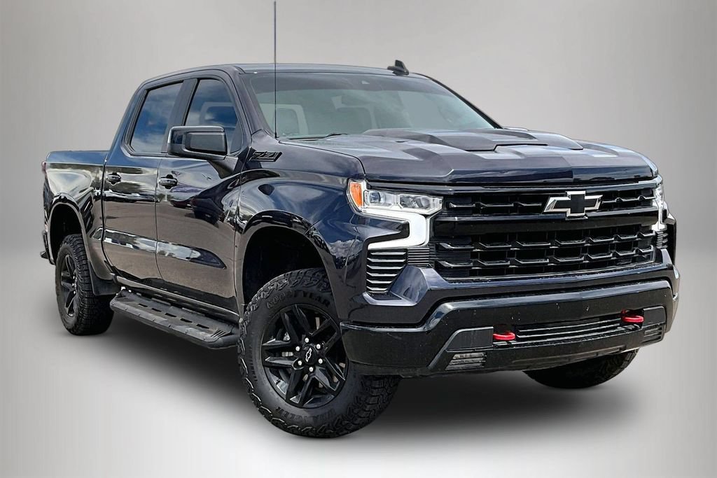 Used 2024 Chevrolet Silverado 1500 LT Trail Boss w/ LPO, Dark Essentials Package AWD/4WD image 1