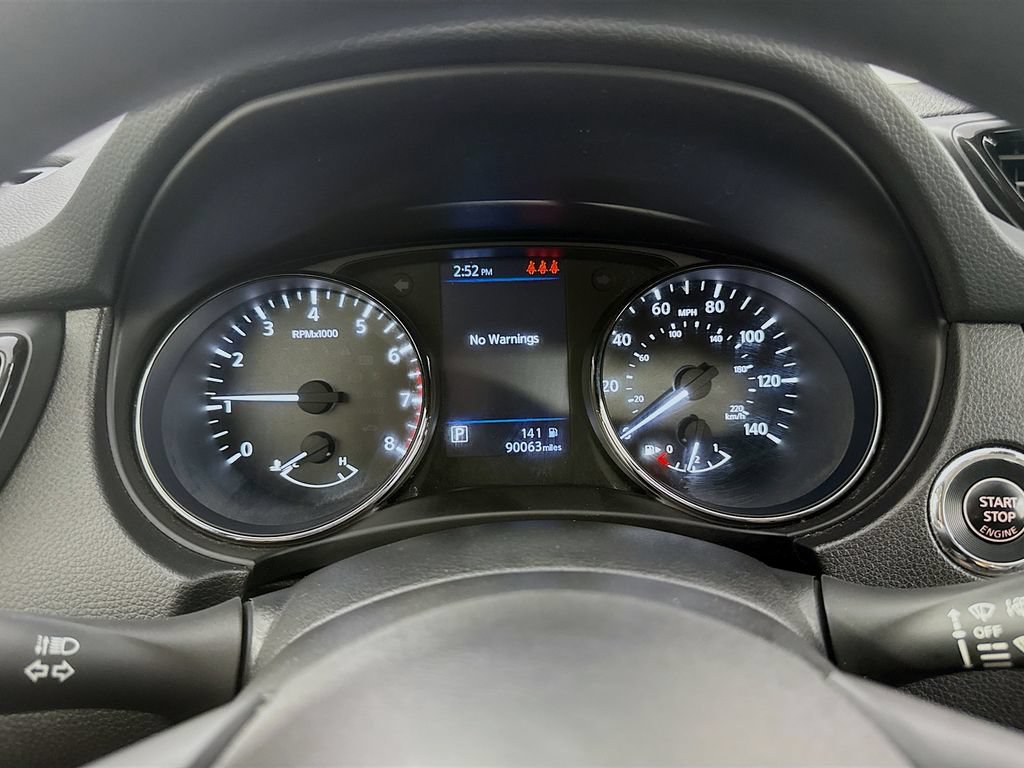 Used 2020 Nissan Rogue Sport SV AWD/4WD image 14