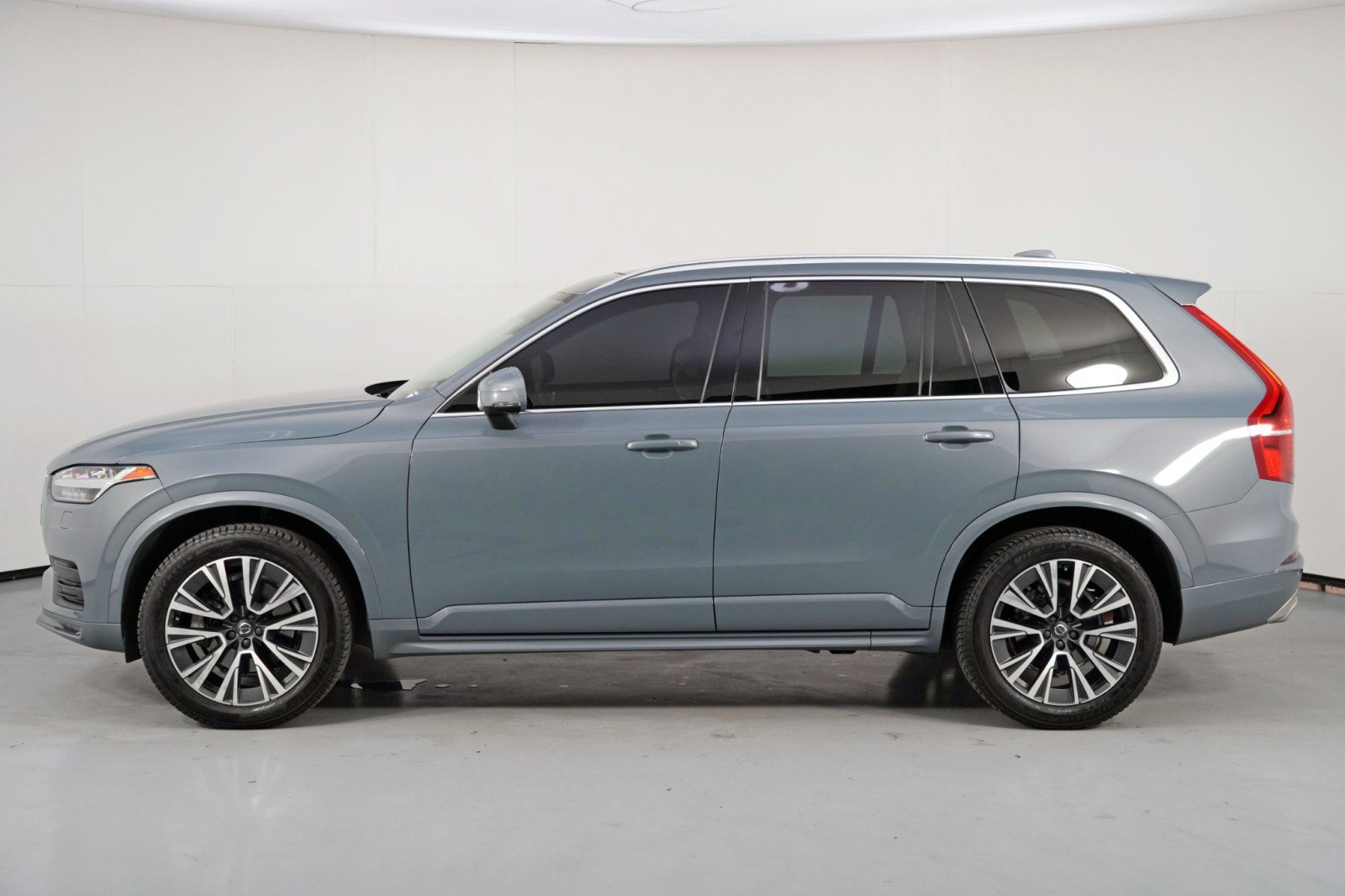 Used 2020 Volvo XC90 T6 Momentum image 49