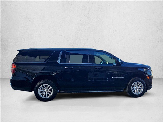 Used 2022 Chevrolet Suburban LT AWD/4WD image 4