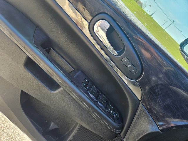Used 2016 Buick Enclave Premium w/ Experience Buick Package FWD image 11