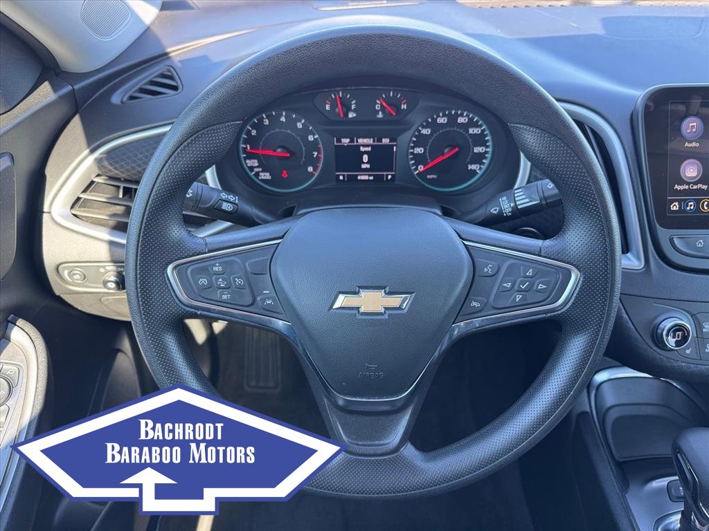 Used 2024 Chevrolet Malibu LT image 3